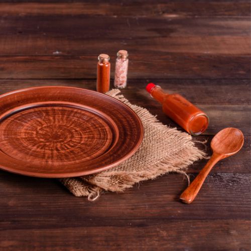 bois d'olivier, accessoires cuisine, artisanat tunisien, fait main, décoration cuisine, ustensiles cuisine, bois naturel, cadeau original, art de la table, design, authentique, traditionnel, écologique, durable