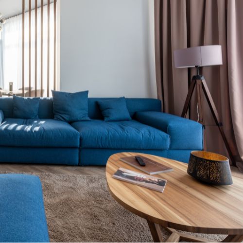 tables tunisiennes, tables en bois massif, tables en fer forgé, tables en pierre, tables basses, tables à manger, tables de salon, tables de bureau, artisanat tunisien, meuble design.