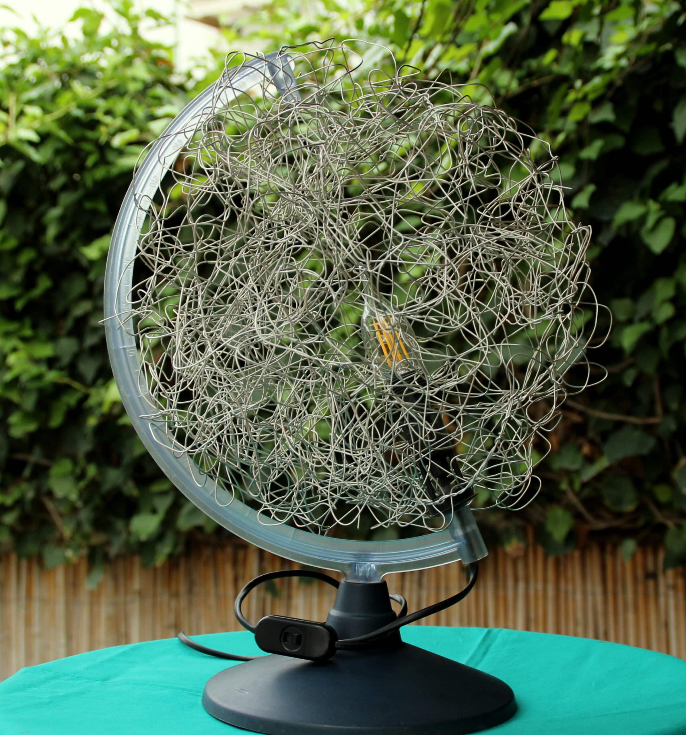 Luminaire décoratif globe : ambiance tamisée et design unique