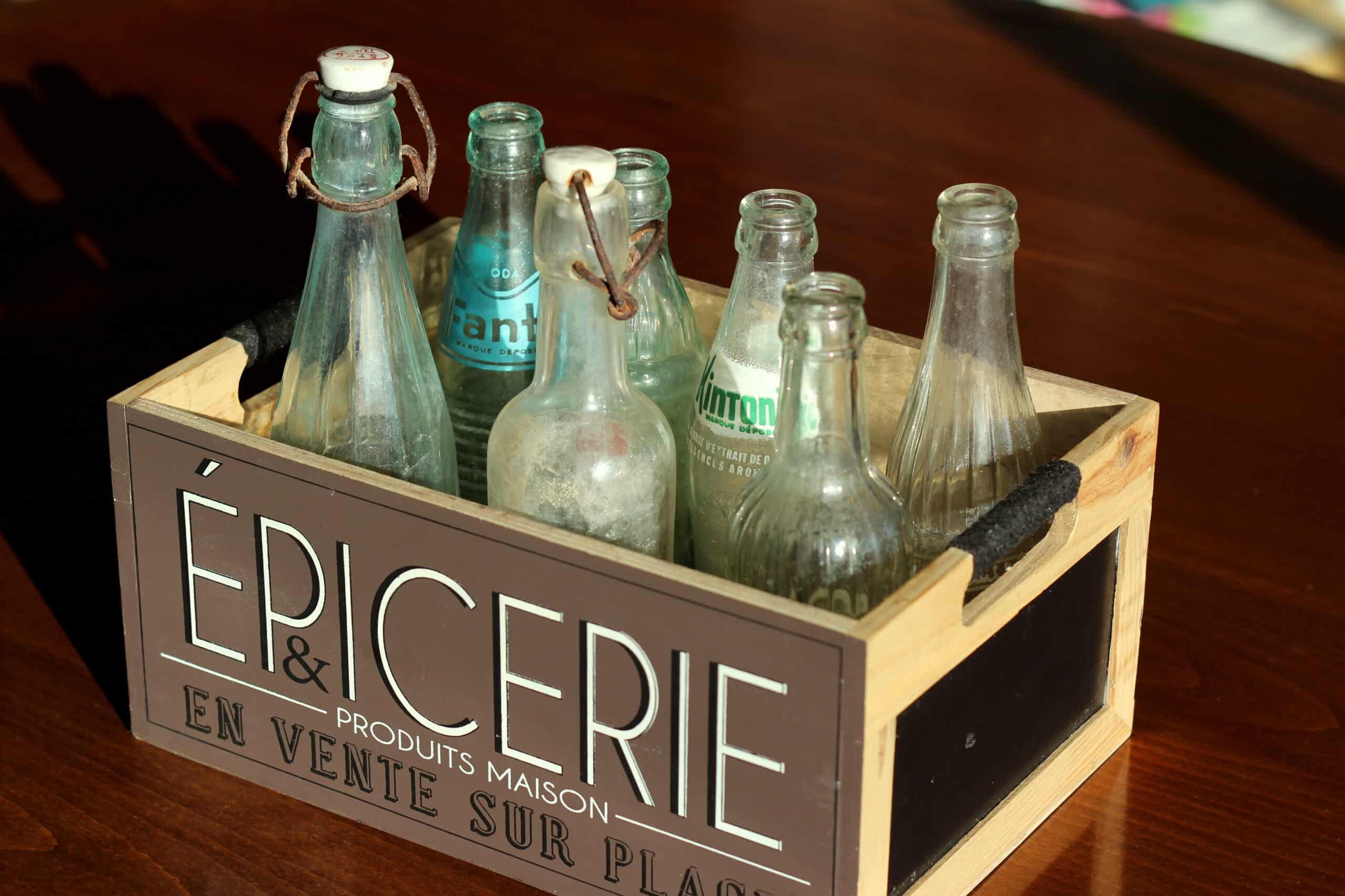 Bouteilles vintage exclusives : collection rare des années 40-60