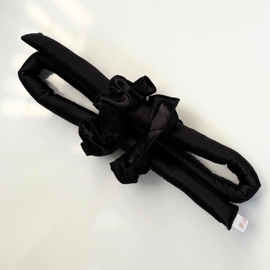 Ensemble Nuit Soin Satin Noir et blanc Luxe et Confort