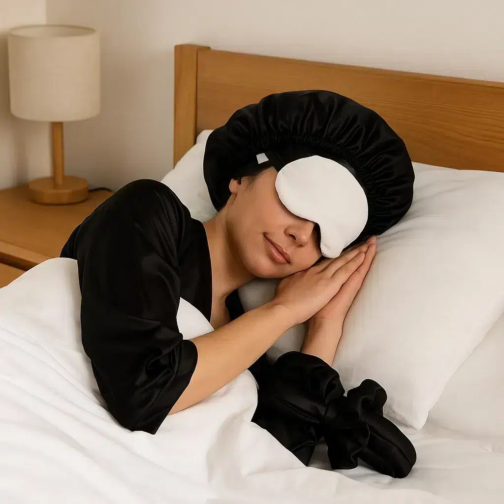 Ensemble Nuit Satin Noir & Blanc - Élégance et Confort Soins Cheveux