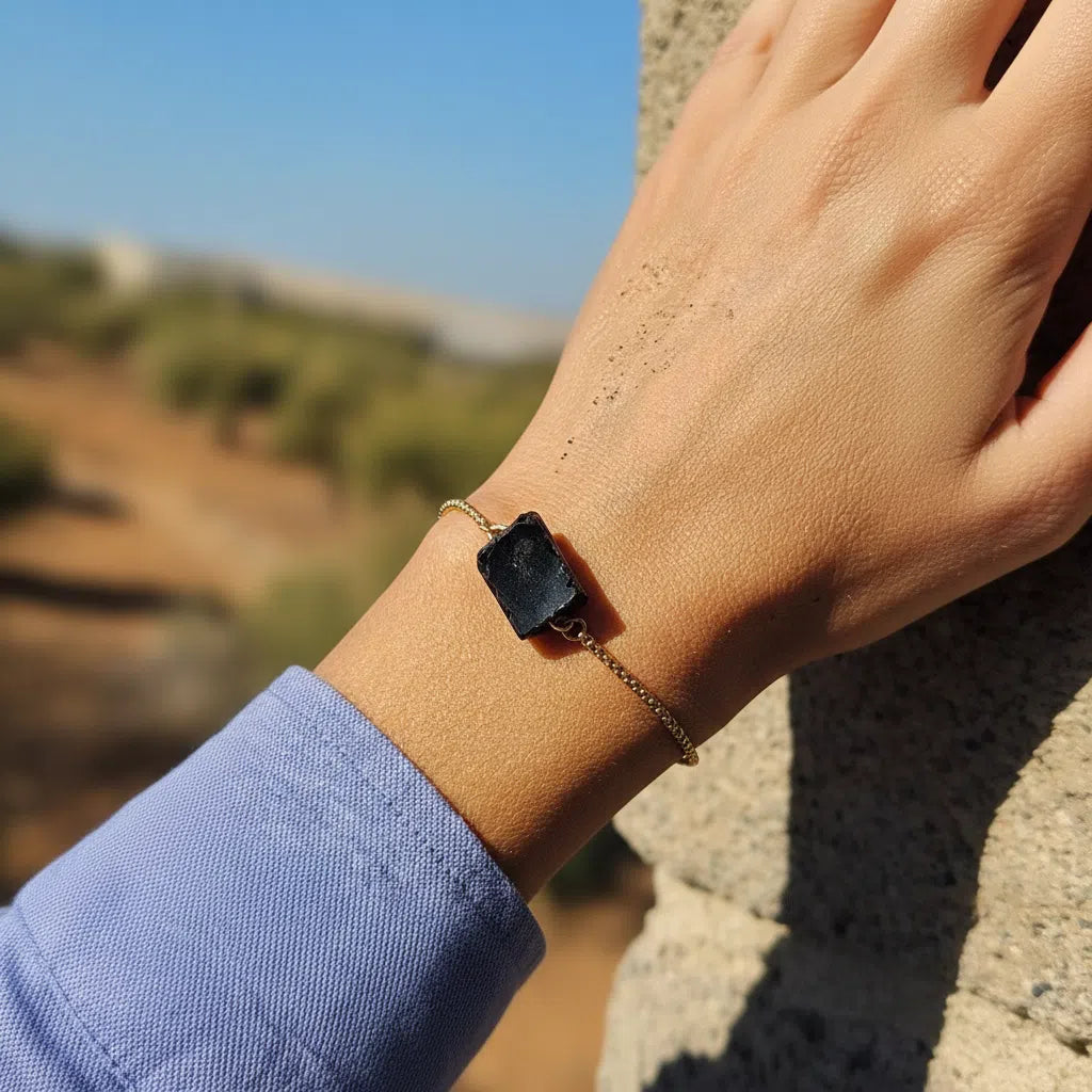 Bracelet acier Inoxydable Doré et Obsidienne noire - Style et Protection