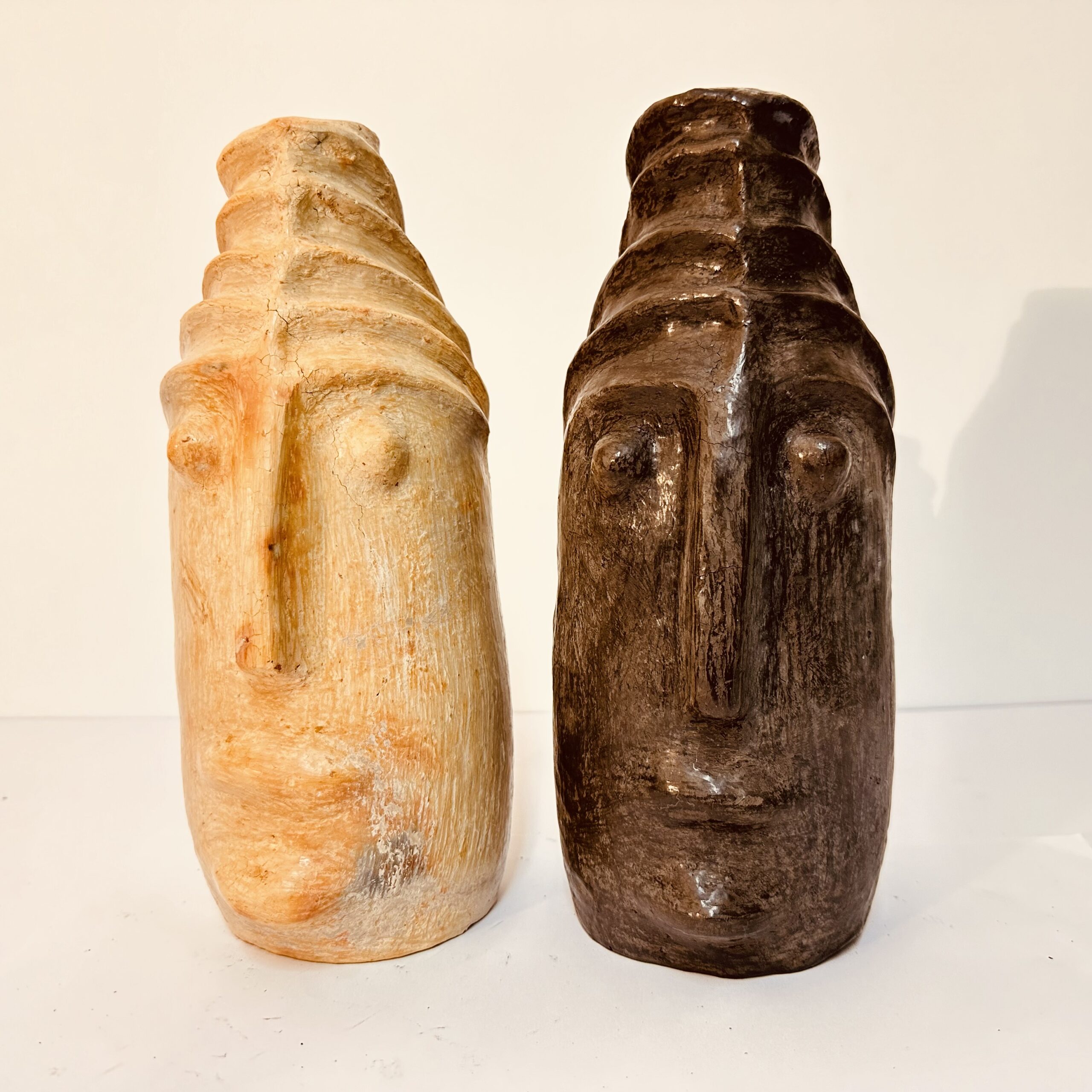 Pot décoratif visage sculpté – Artisanat unique et élégant