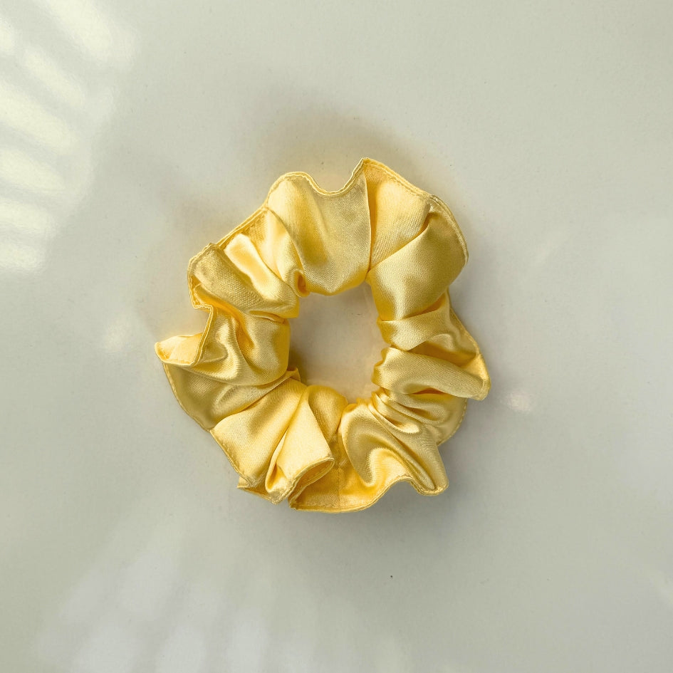 Chouchous Satin Jaune Éclat Antifrisottis - Élégance et Confort