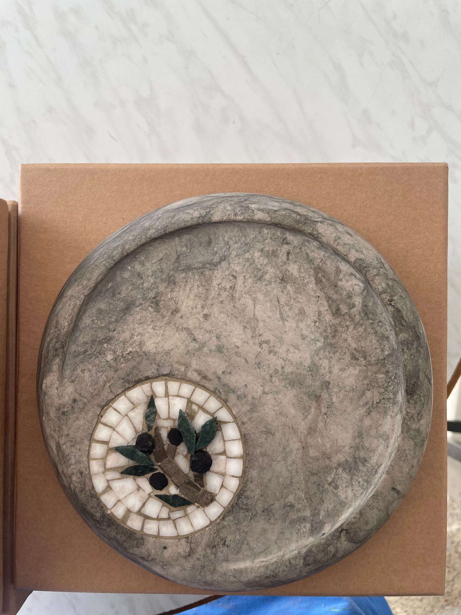 Plateau, vide poche ou centre de table en marbre et en mosaïque modèle "Zitouna"