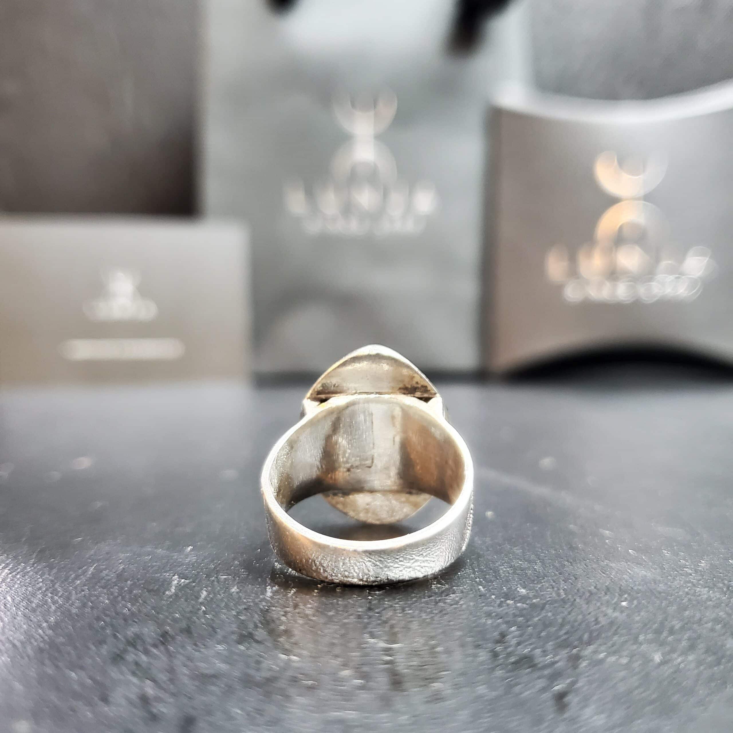 Bague berbère en Onyx noir naturel et argent massif 990 (taille 55)