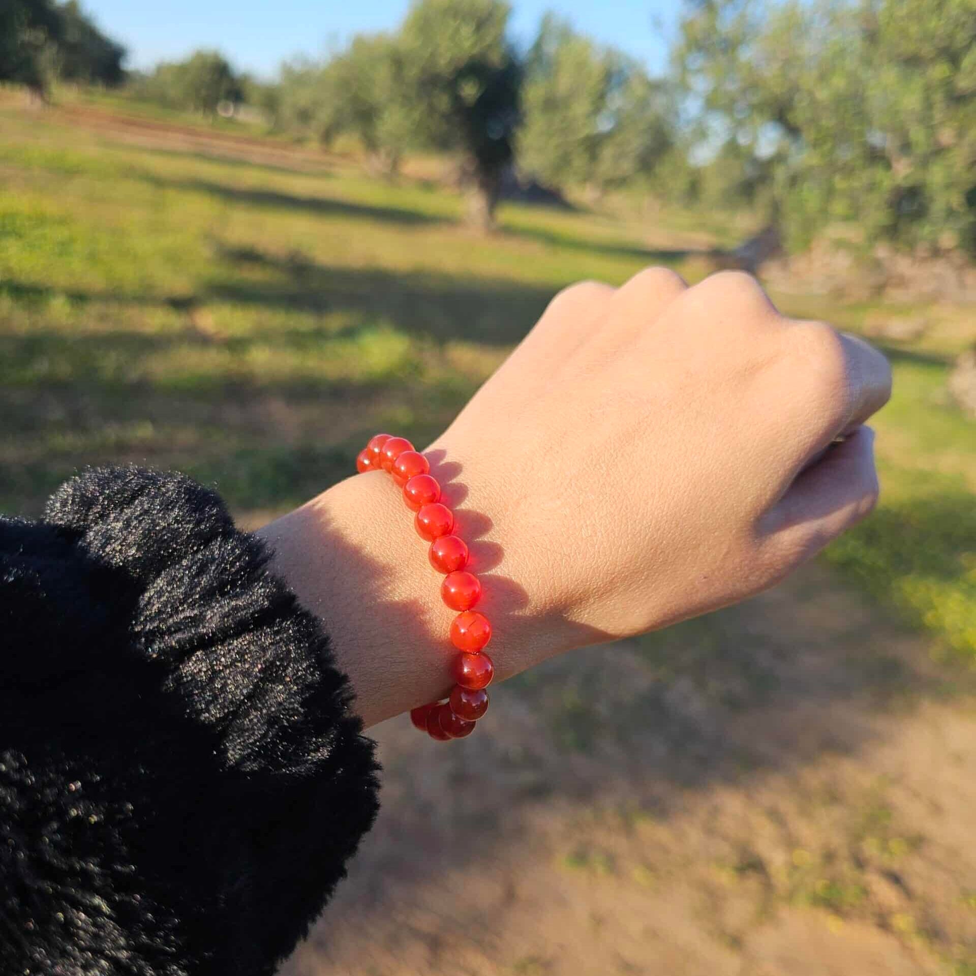 bracelet corneline rouge élégant et énergisant pour un style unique