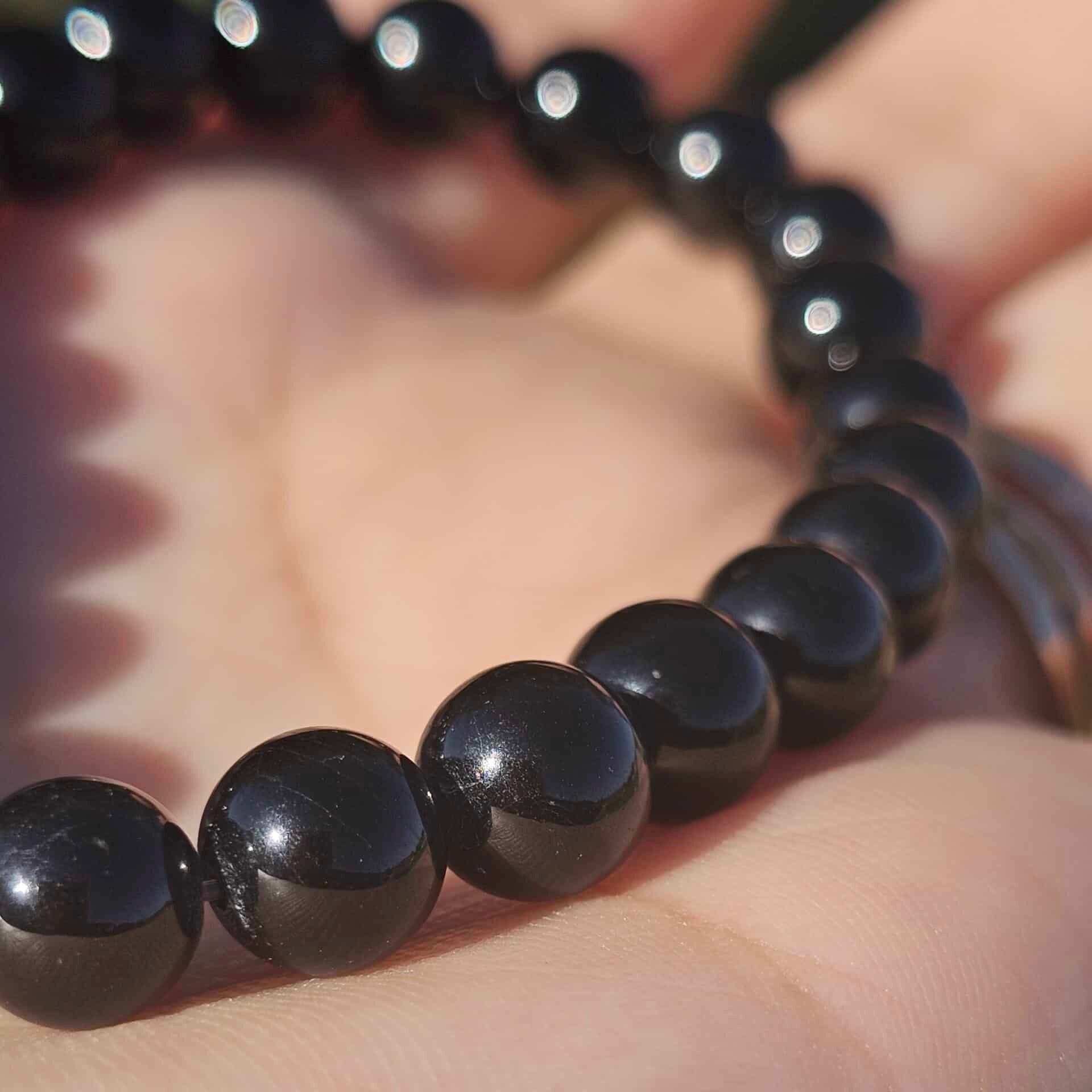 bracelet tourmaline noire ajustable pour une protection élégante