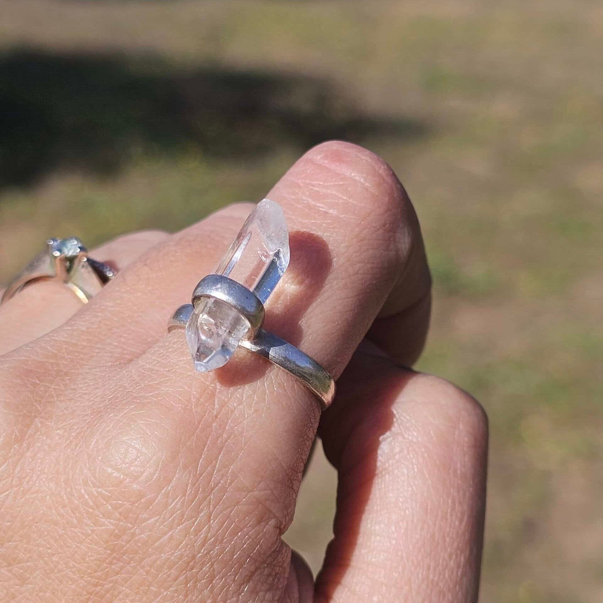 Clear Quartz Ring in 925 Silver Adjustable – Amplifies Energies and Intuition