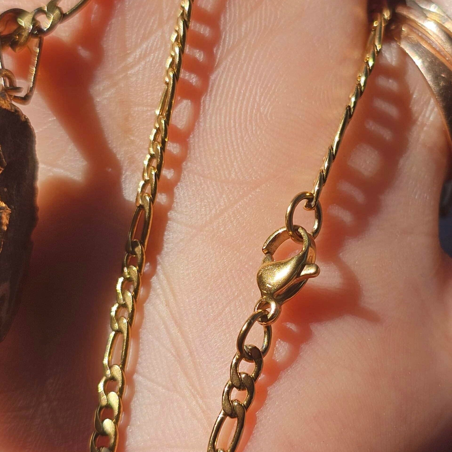 Collier en acier inoxydable avec pendentif en rubis naturel (75 cm)