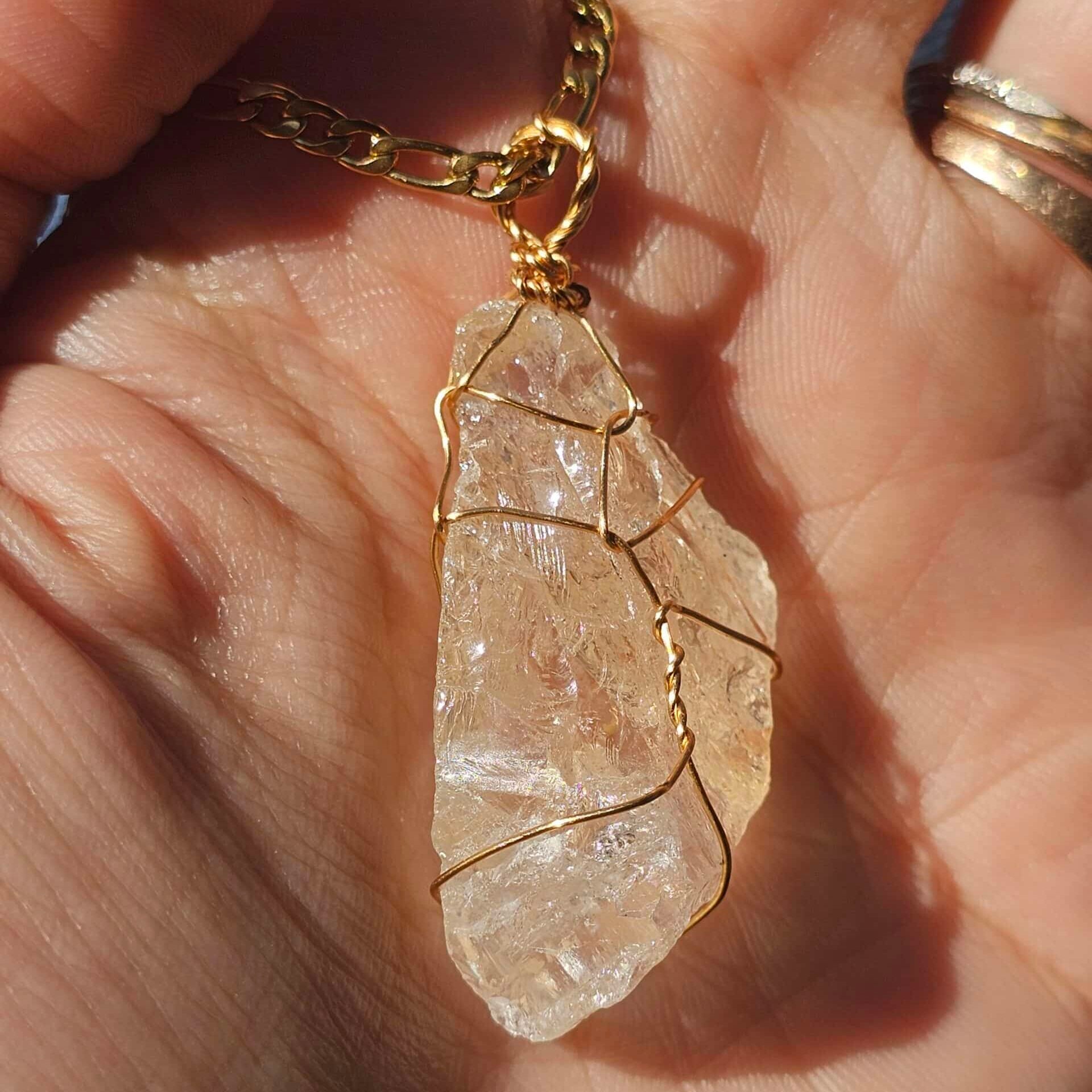 Collier raffiné en acier inoxydable avec pendentif citrine brute – 75 cm, 14 g