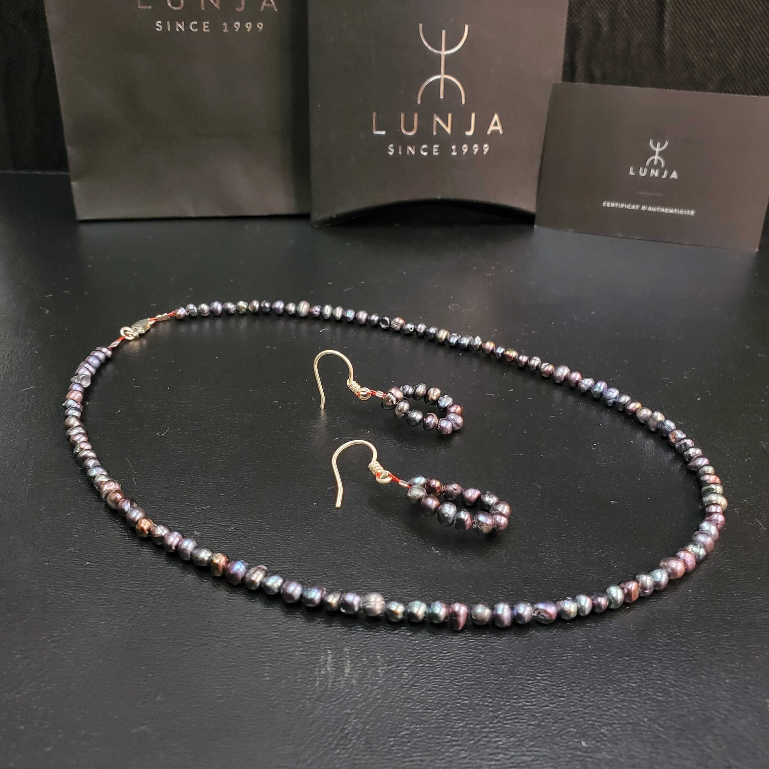 collier perles noires et boucles d oreilles en argent 925