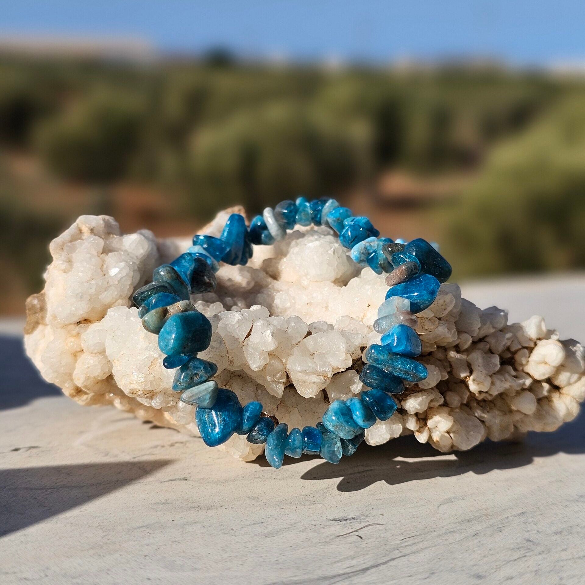 Bracelet Apatite Bleue Artisanale - Élégance Océanique