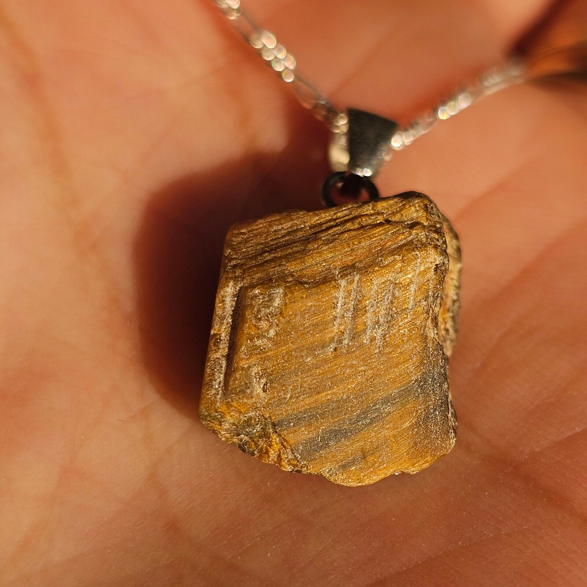 Collier Pendentif Œil de Tigre Brut Argent 925 - Équilibre Énergétique