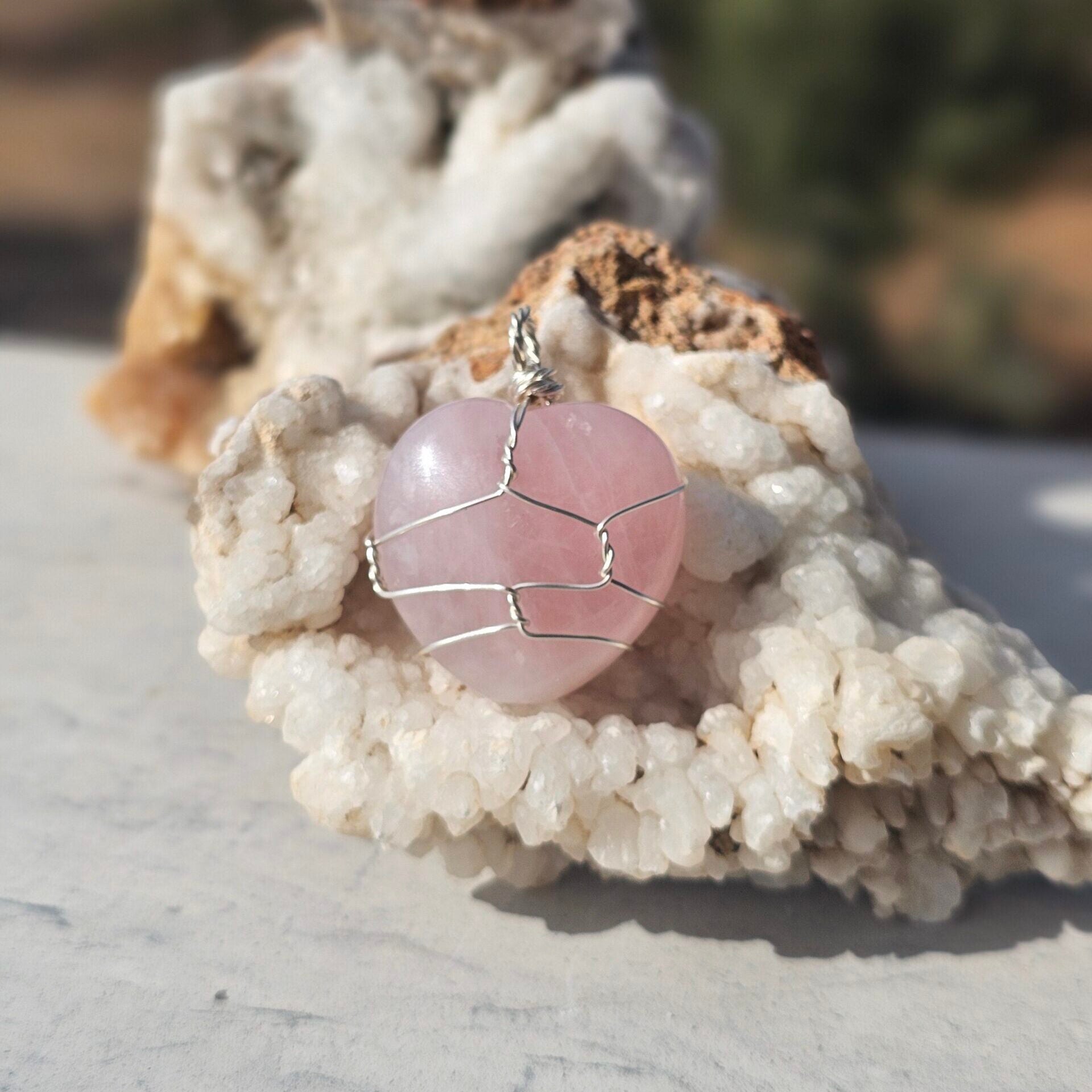 Pendentif cœur en quartz rose sertie d'acier inoxydable – sans collier