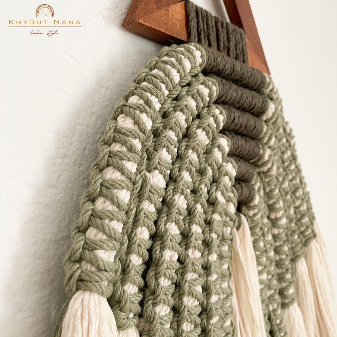 Macrame triangle
