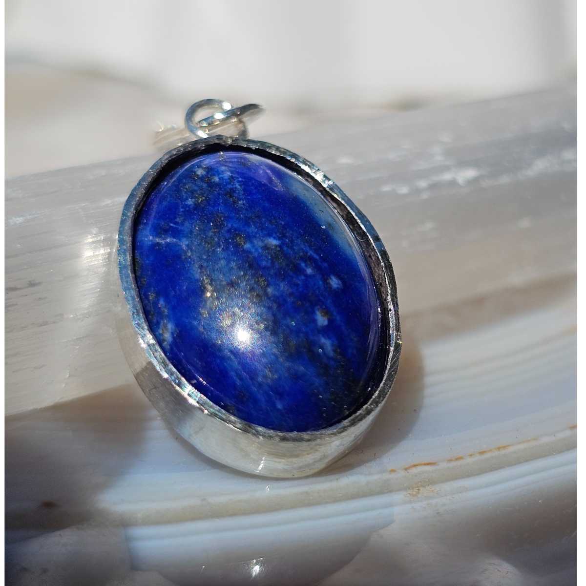 collier lapis lazuli en argent 925 pour une élégance unique