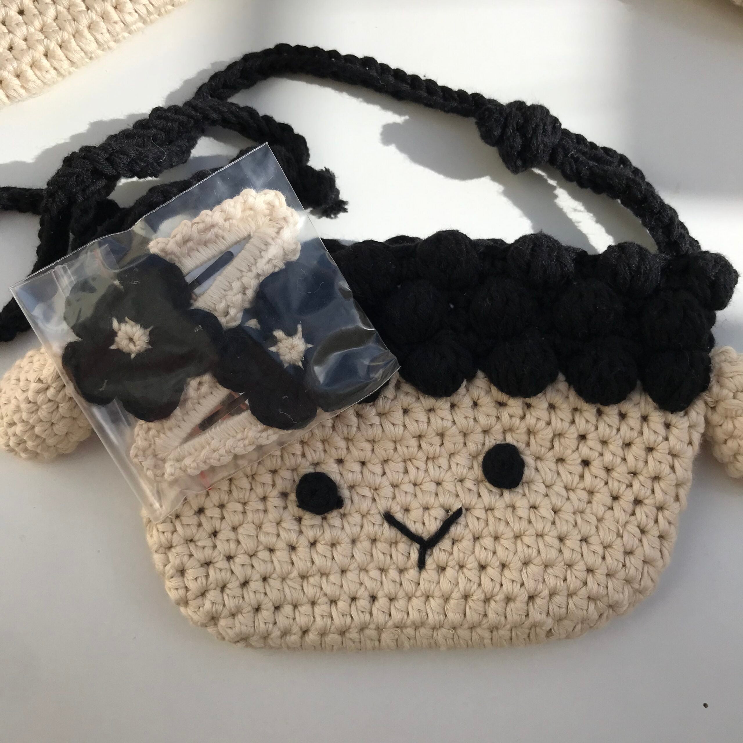 Sac mouton en crochet avec bandoulière pour enfant