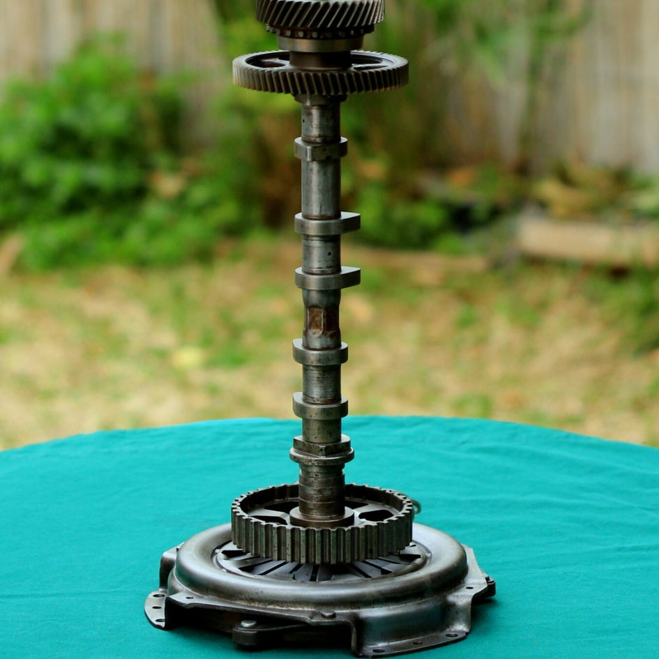 Lampe industrielle arbre à cames pour un intérieur unique