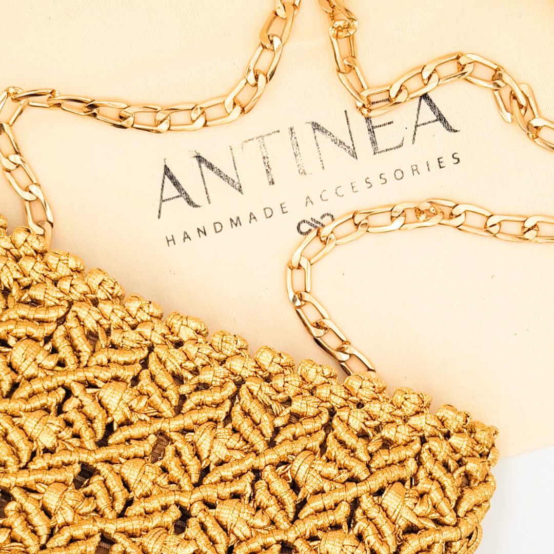 Sac losange macramé doré avec chaîne amovible