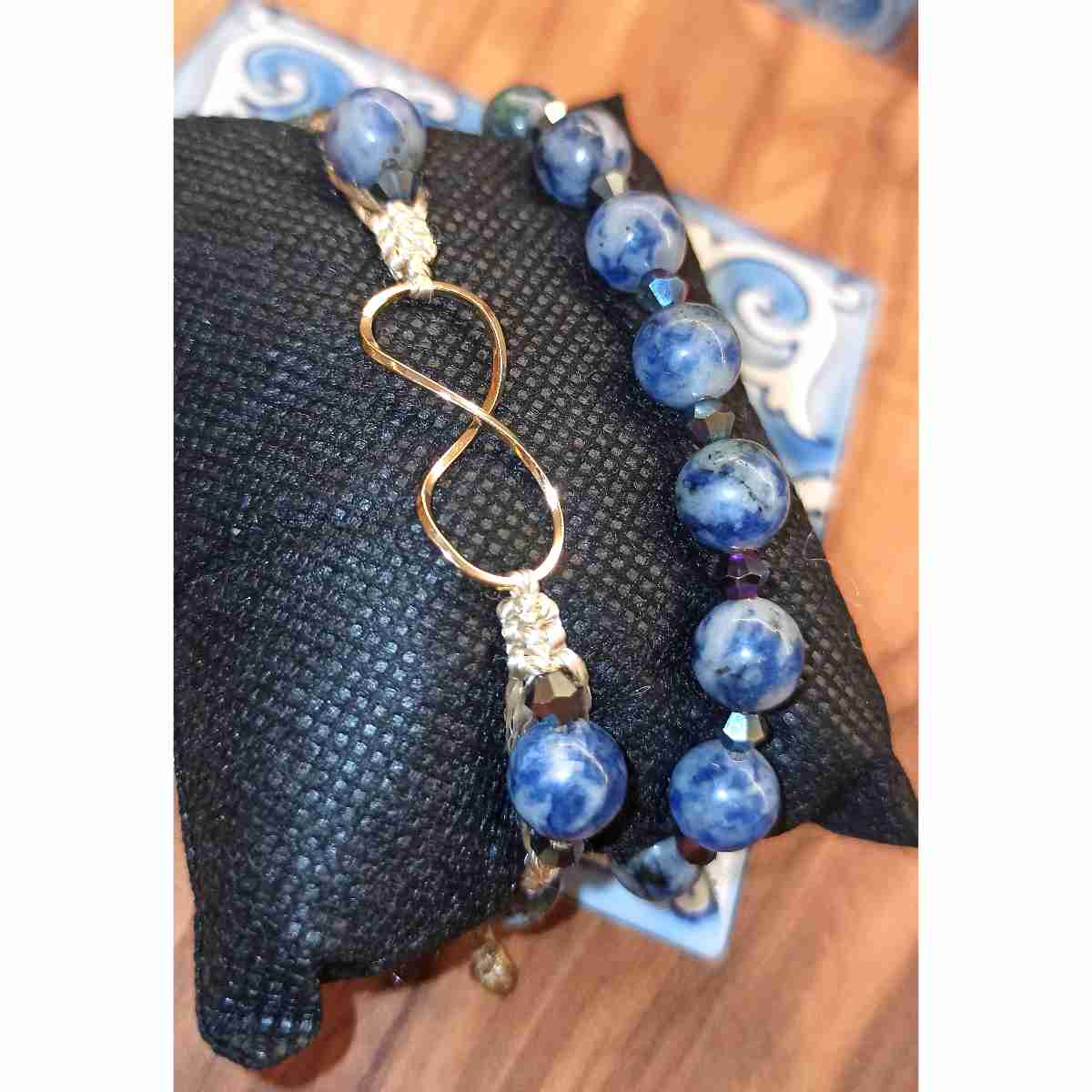 Bracelet infini exclusif pour un style éternel et raffiné