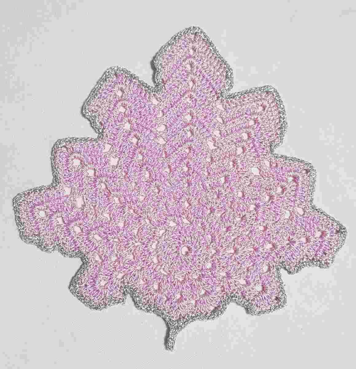 Chemin de table rose élégant pour une décoration irrésistible