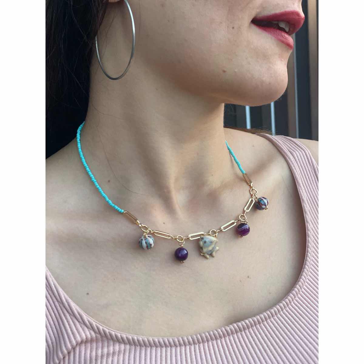 Collier bohemian chic pour une allure estivale irrésistible