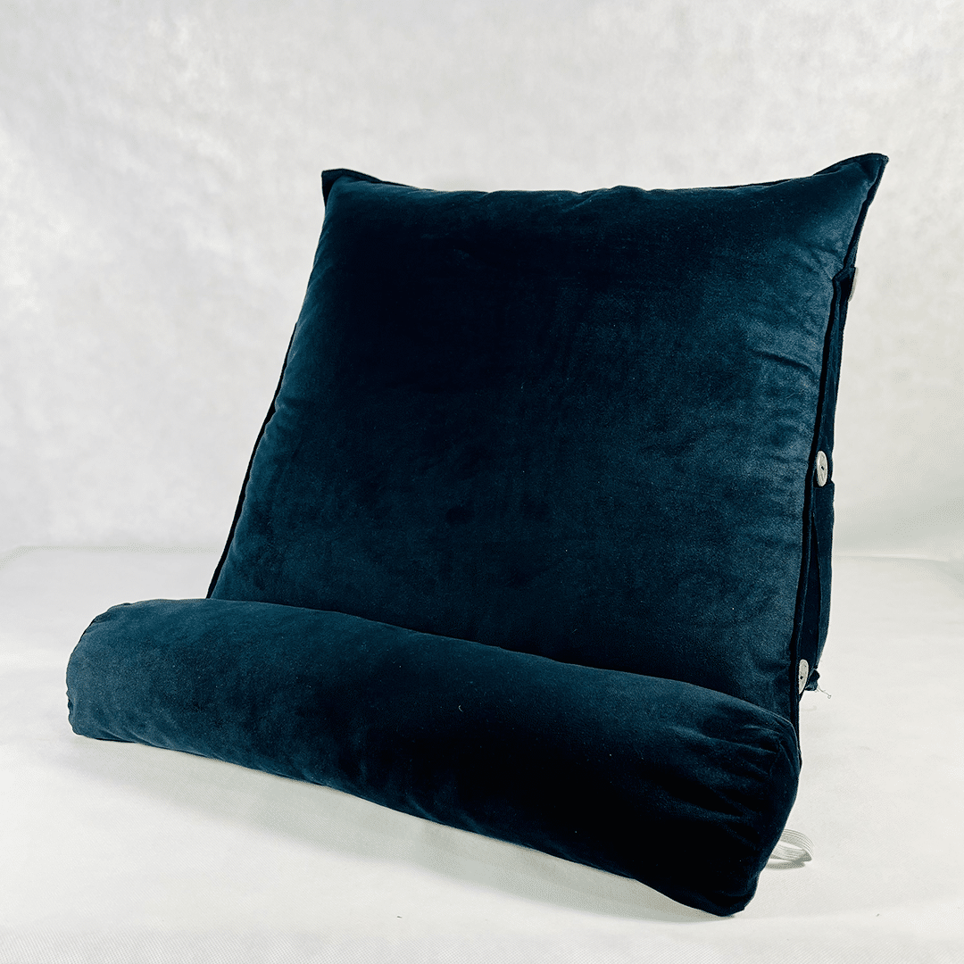 Oreiller triangulaire en velours motif jaguar avec rembourrage en mousse, confort et style (43 × 53 cm)