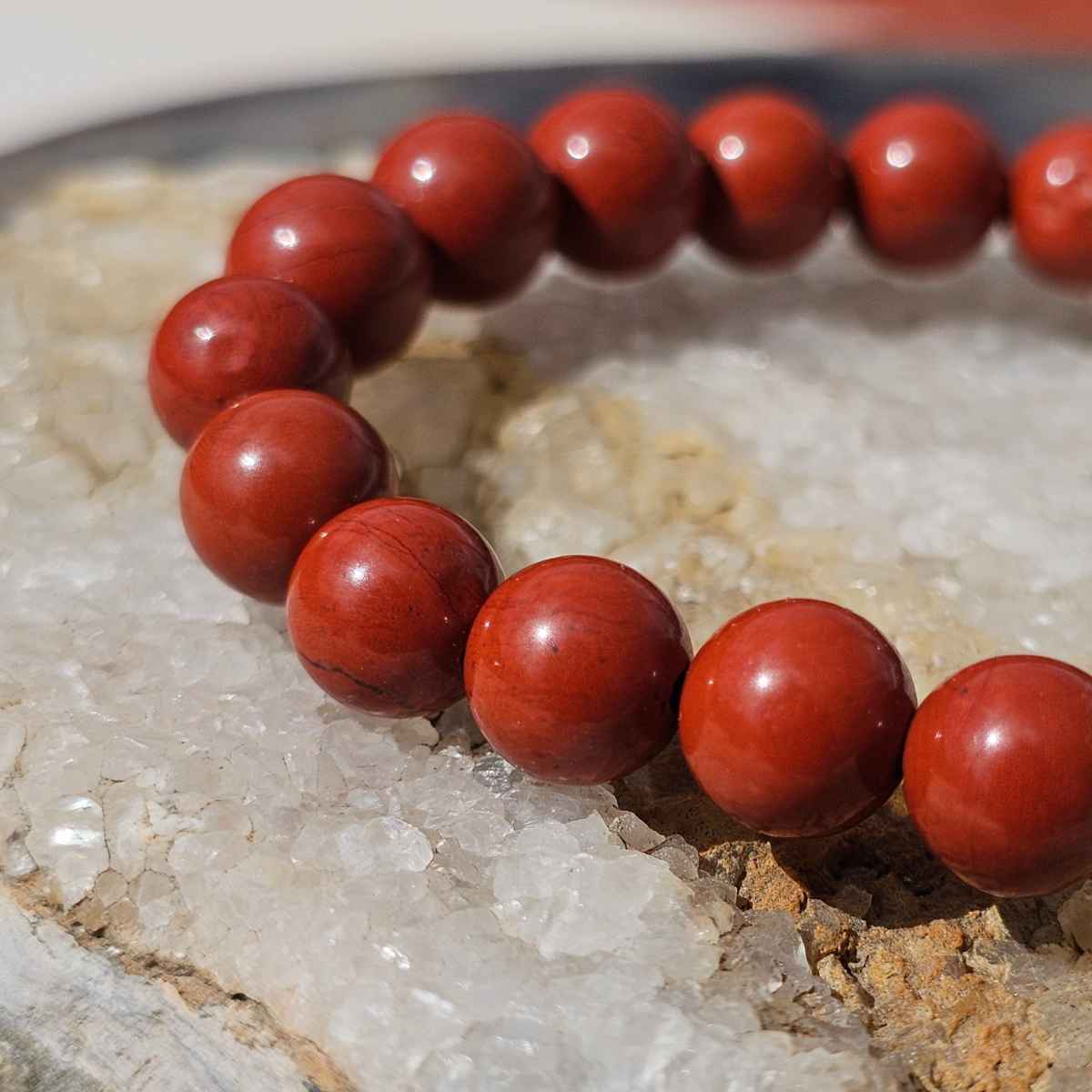Bracelet jaspe rouge élastique 8 mm pour une énergie positive