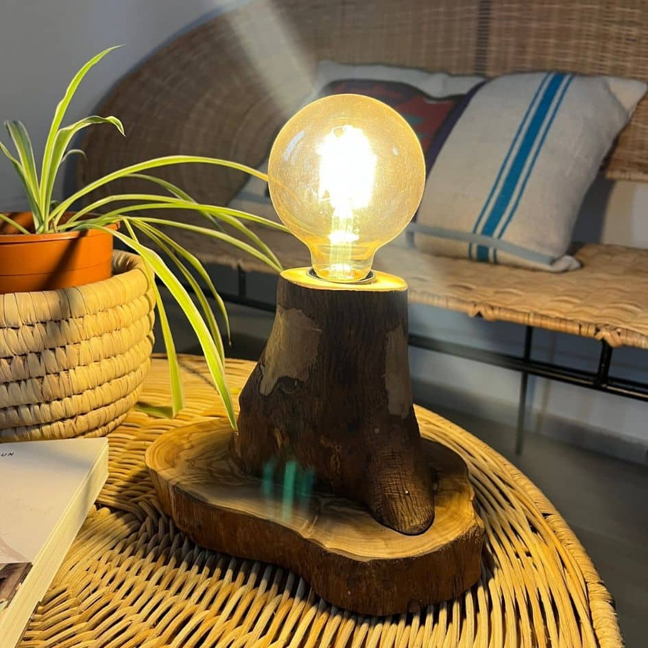 Lampe de Table en Bois d'Olivier Naturel – Forme Arbre Artisanale