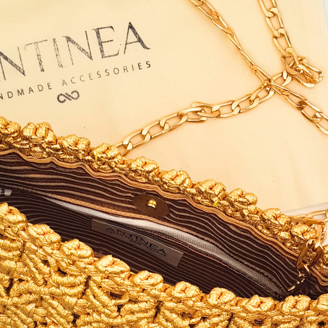 Sac losange macramé doré avec chaîne amovible