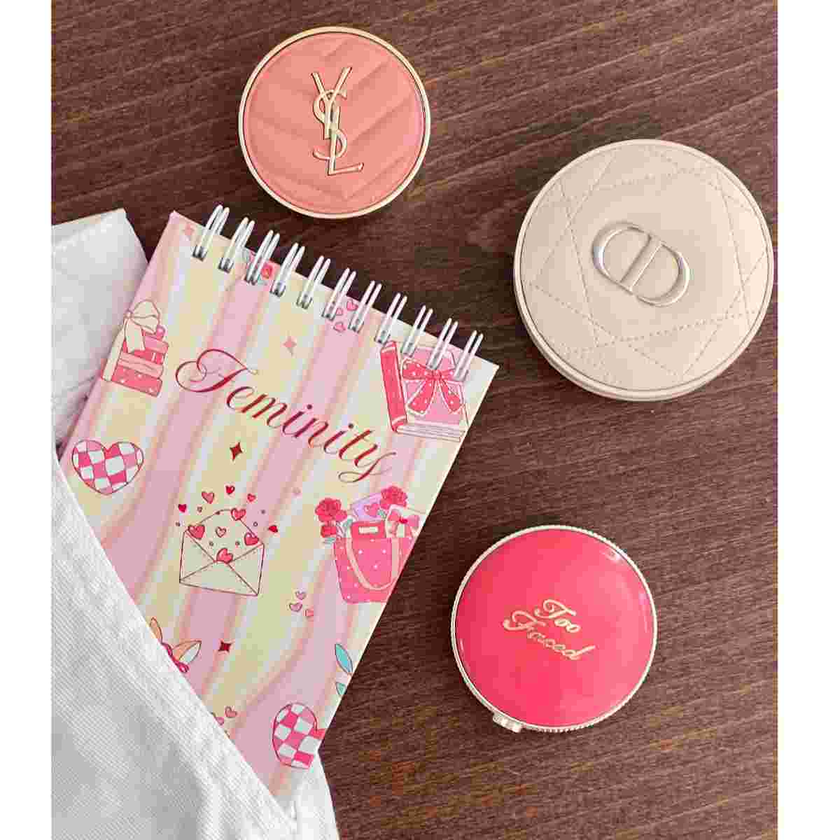 Feminity Notepad