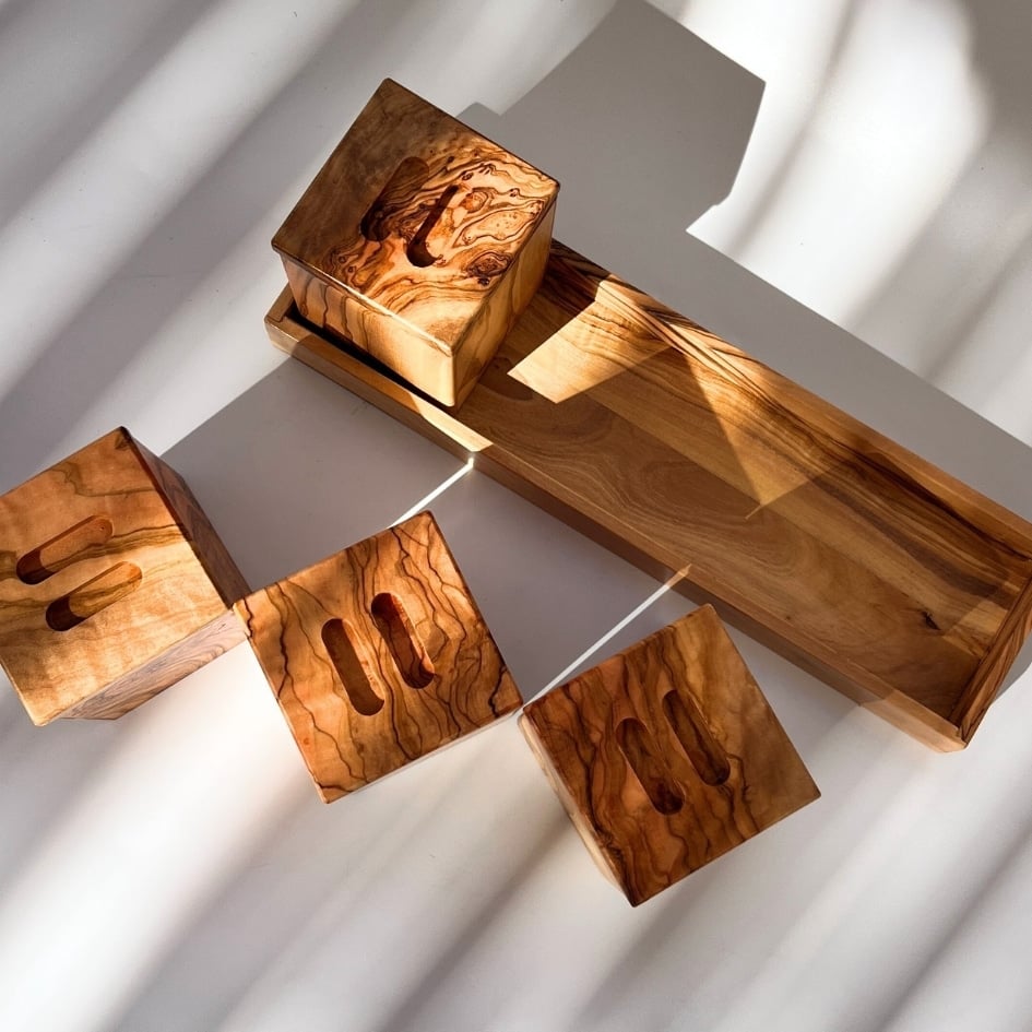 برطمانات توابل من خشب الزيتون - 3 أحجام مختلفة