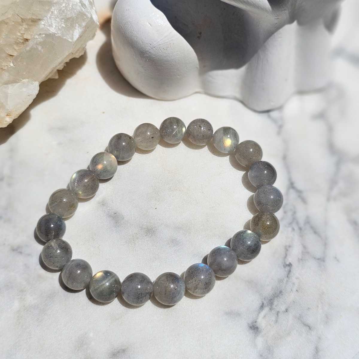 Bracelet labradorite naturelle élastique aux reflets bleu vert