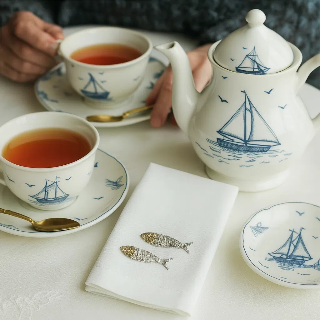 Serviettes à thé brodées poissons pour une table élégante