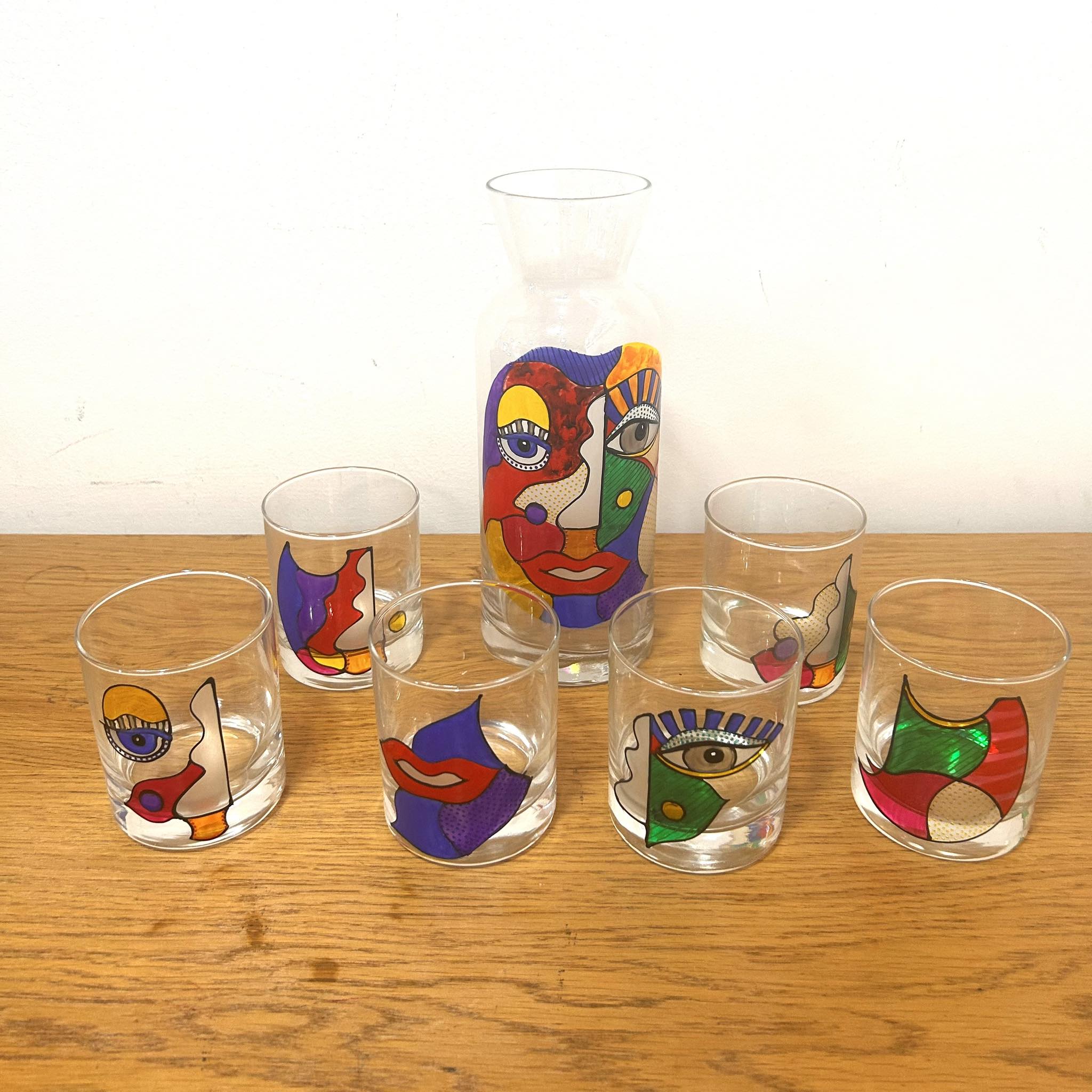 Set de 6 Verres et carafe Colorés - Visages Cubistes Modernes