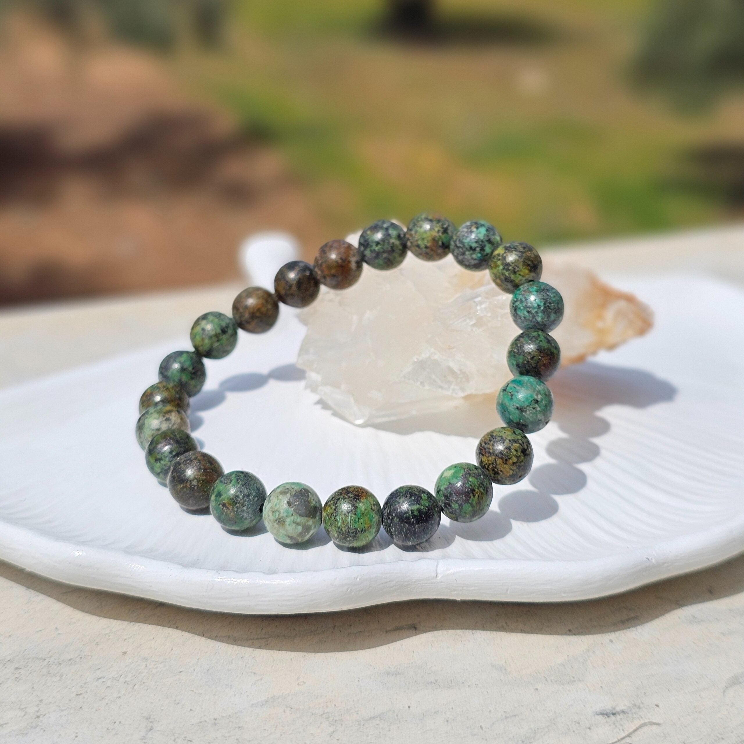 Bracelet Élégant en Turquoise Africaine - Sérénité Artisanale