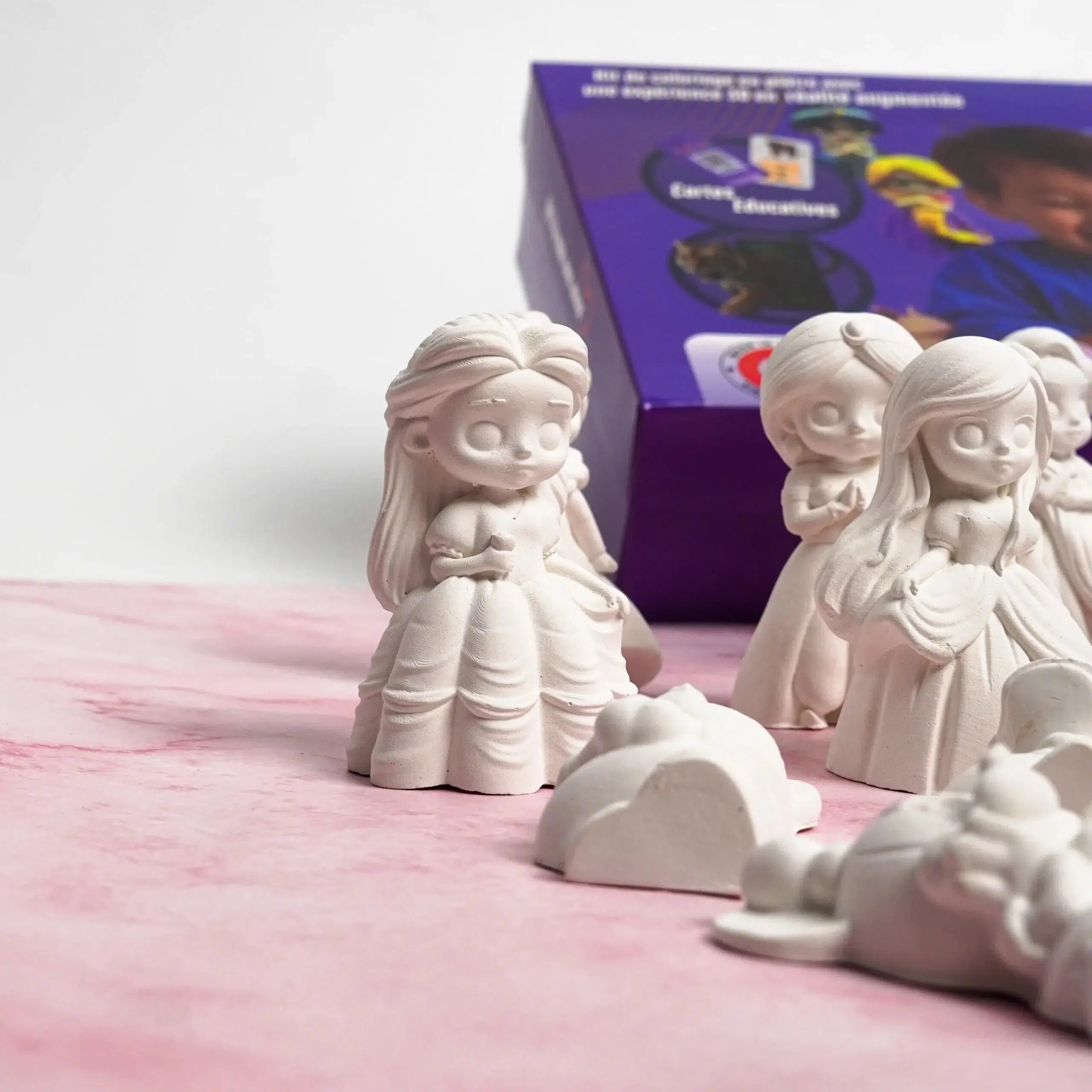 Mini Royaume Disney en Plâtre – Colorie & Explore en AR