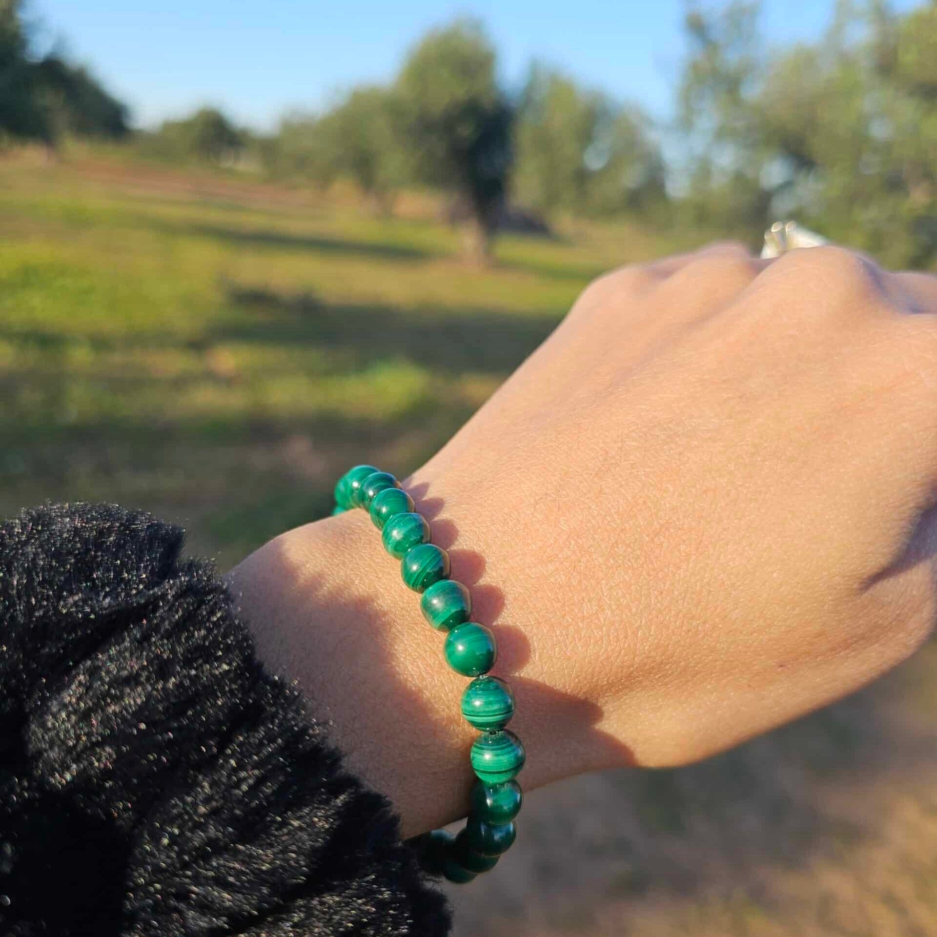 Bracelet élastique en Malachites naturelles - Boules de 6 mm - Ajustable (17 à 19 cm)