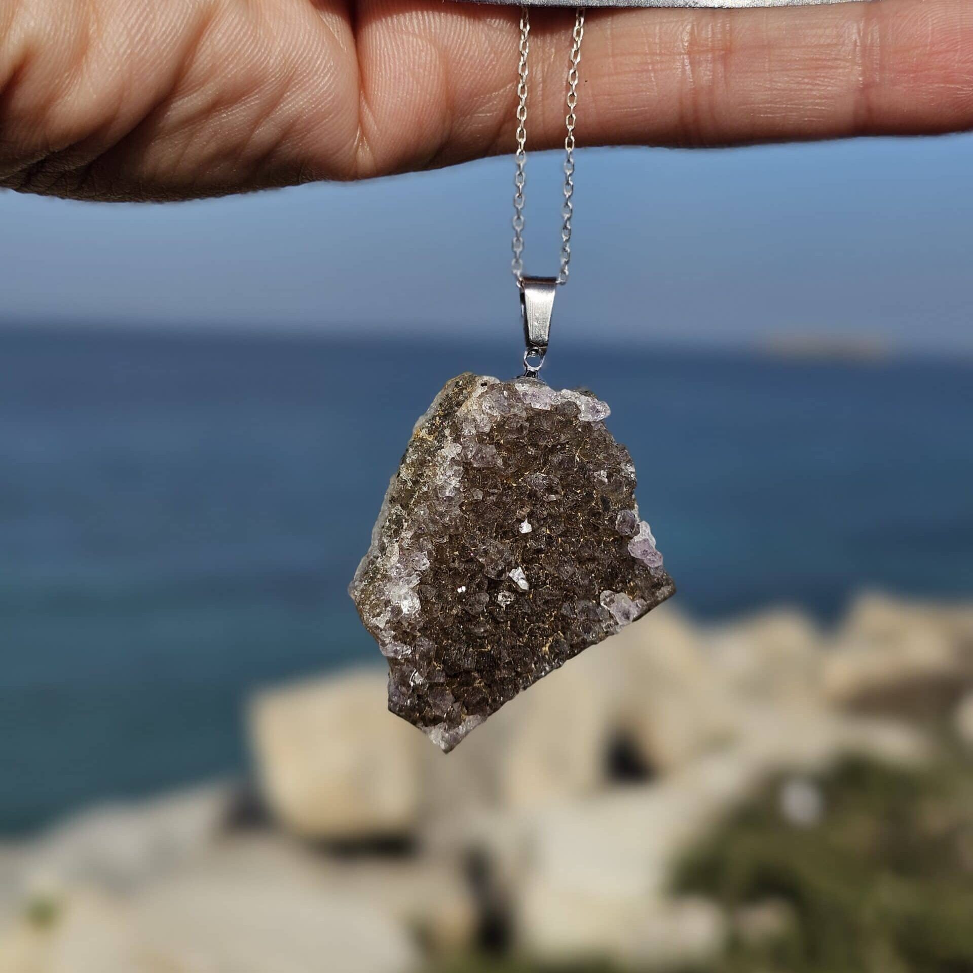 collier argent 925 améthyste brute bienfaits et élégance naturelle