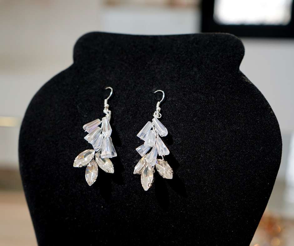 Bridal earrings, white color, leaf model