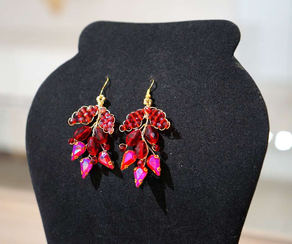 Bridal earrings, red color, leaf model