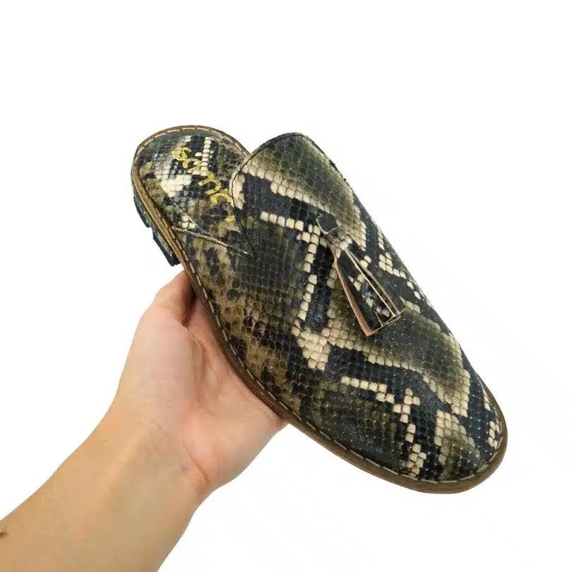 Babouche ” Python ” unisexe gris foncé en cuir , balgha upcyclé