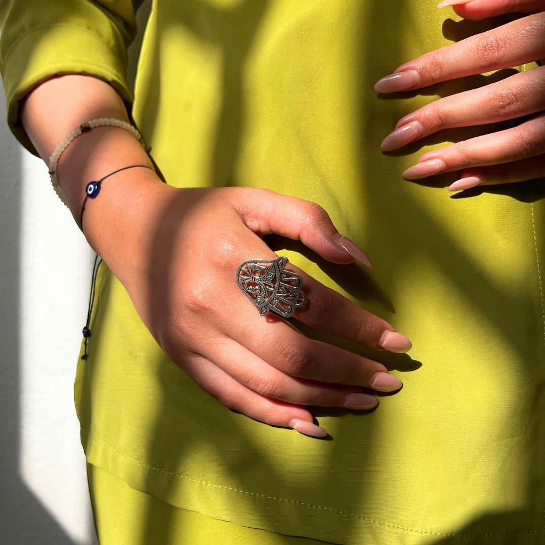 Bague argent khomsa finement gravée