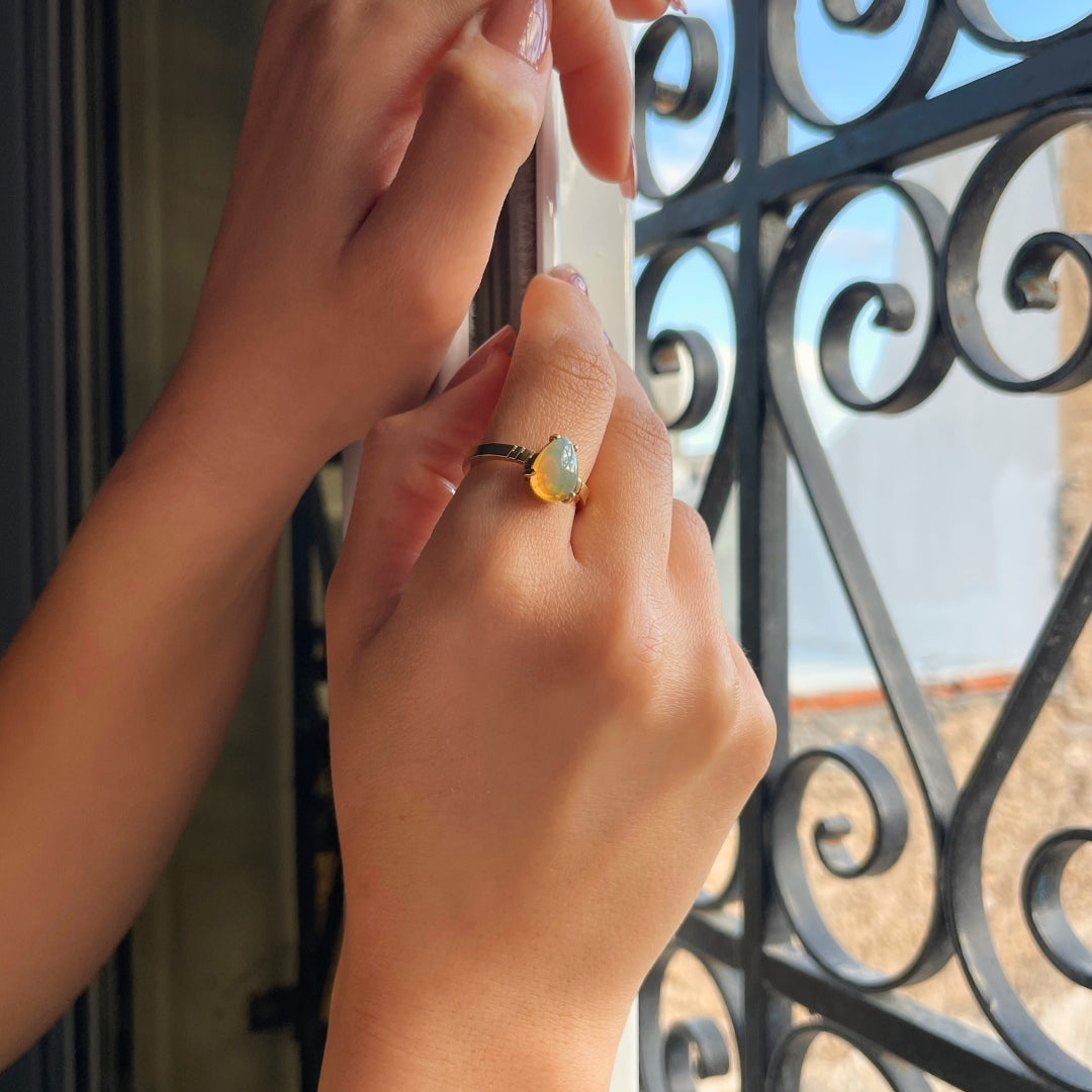 Bague en Opale noble d'Éthiopie 1,6 carats en argent 940