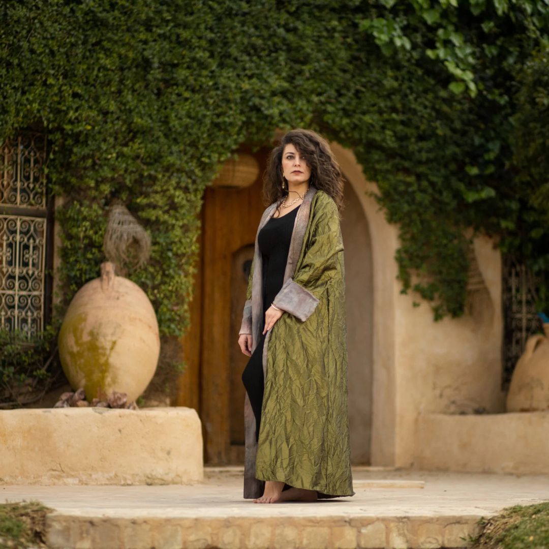 Kimono réversible avec broderie sur le col "Les Rêves de la Ville"