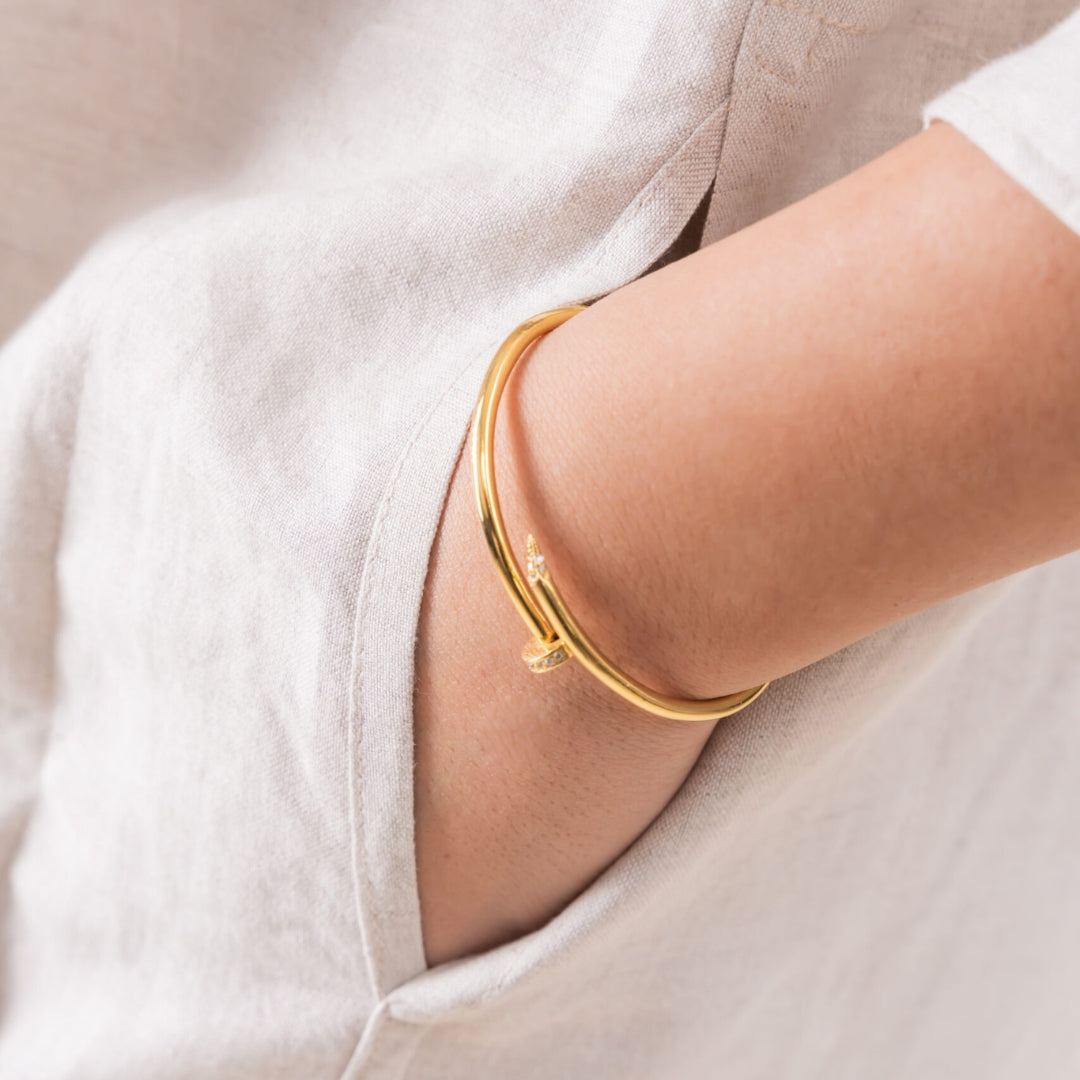 Blouza beige en lin brodée à la main avec manches 3/4