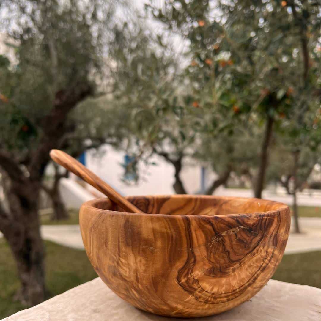 Grand Bol en Bois d'Olivier pour une Touche Rustique à Table 16cm