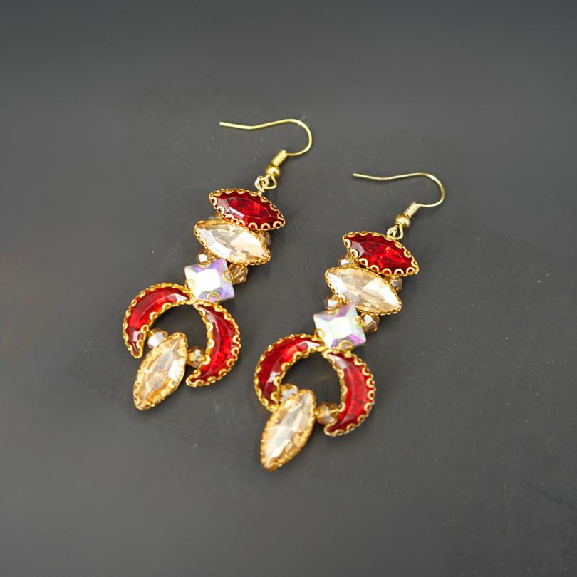 Red crystal earrings, long bridal jewelry, bridal earrings, crystal bridal earrings, trendy earrings